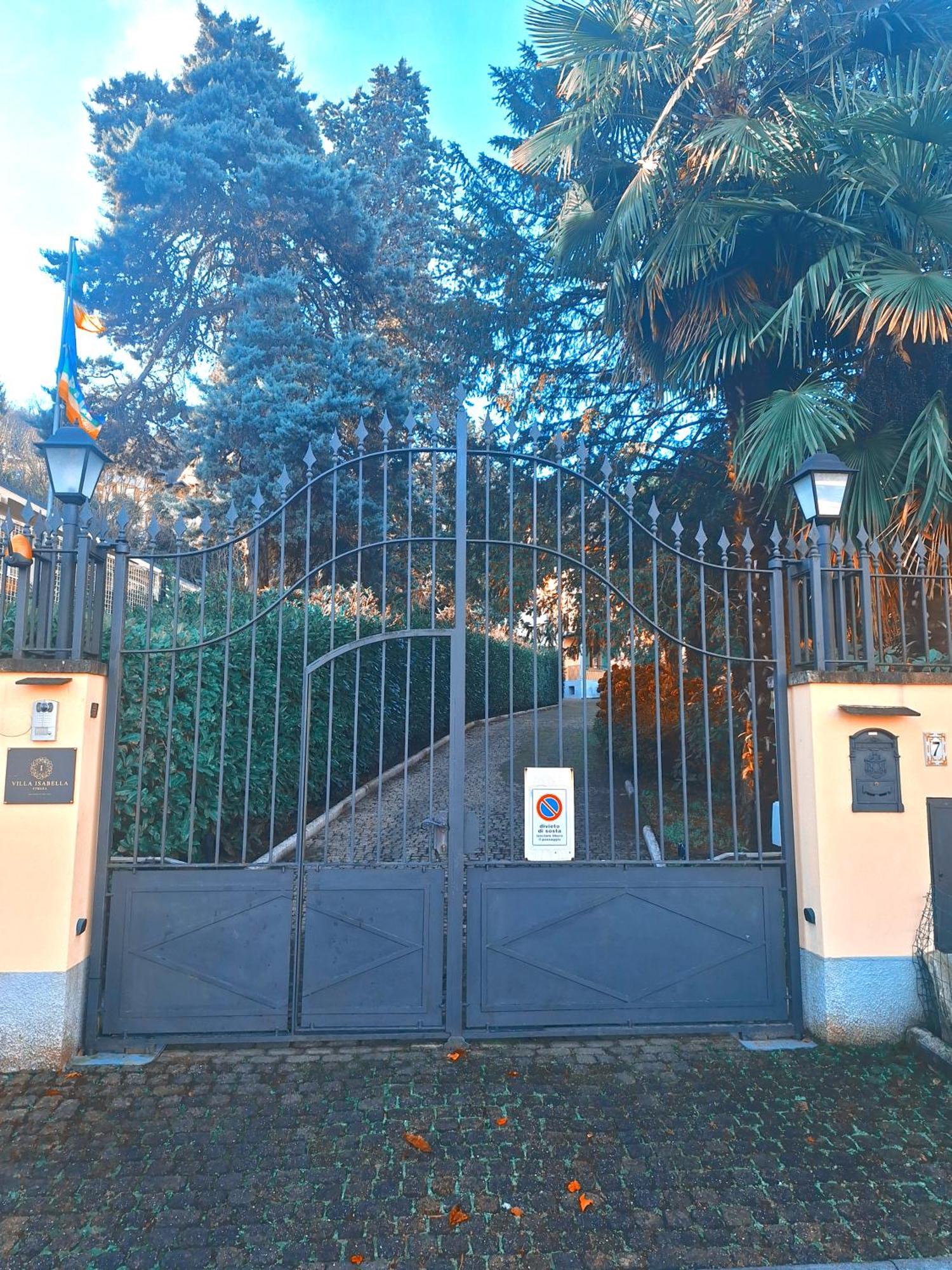 L'Ortensia Della Villa Isabella, Camera Con Vista Lago, Balcone Sul Parco E Bagno Esclusivo All'Esterno Della Camera Стреза Экстерьер фото